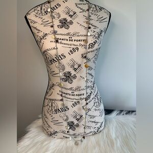 Elegant Gold and Silver Necklace